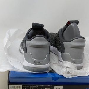 Nike shoes lace on they’re own